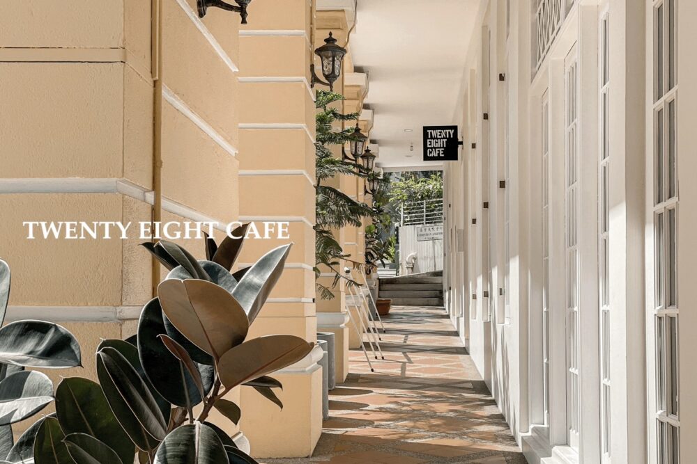 新加坡｜Twenty Eight Cafe｜陽光溫柔灑落的早晨，極簡工業風咖啡館